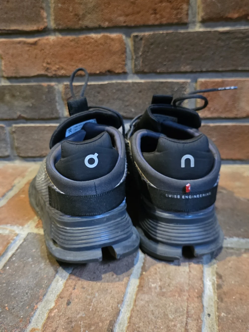 ON RUNNING WOMENS Cloudnova Void size 9.5 womans